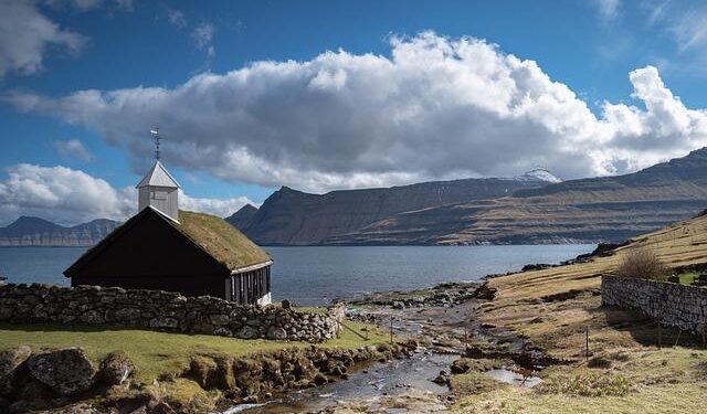 Grindadráp: a bloody tradition of the Faroe Islands – Wodne Sprawy