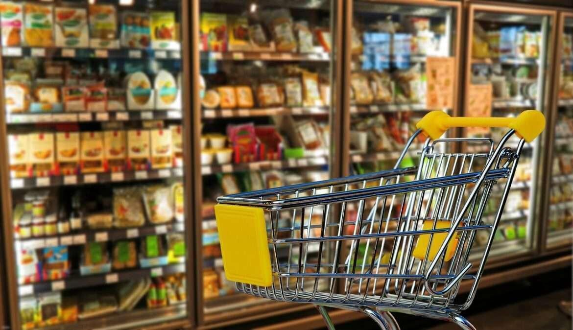 Bulgarian Consumers Rally Against Supermarket Practices Amid Rising Food Prices