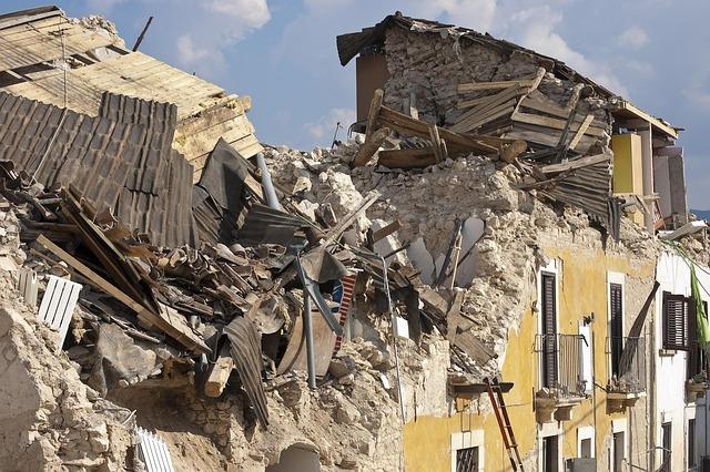 What to Expect ‌during​ a Minor Earthquake:‍ Impacts and Responses