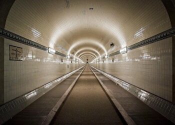 How Faroes’ amazing tunnels reveal solution to Scottish island depopulation – The Scotsman