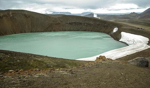 Icelandic volcano previously dormant for 800 years erupting again – ABC News