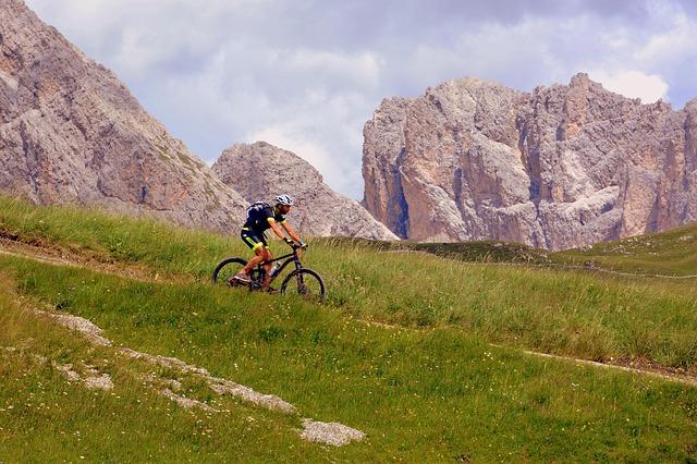 Photography Insights:​ Capturing the Essence of Mountain Biking Action