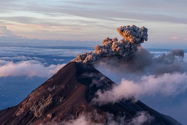 Impact ⁤of Eruptions on Local ​Communities and Ecosystems