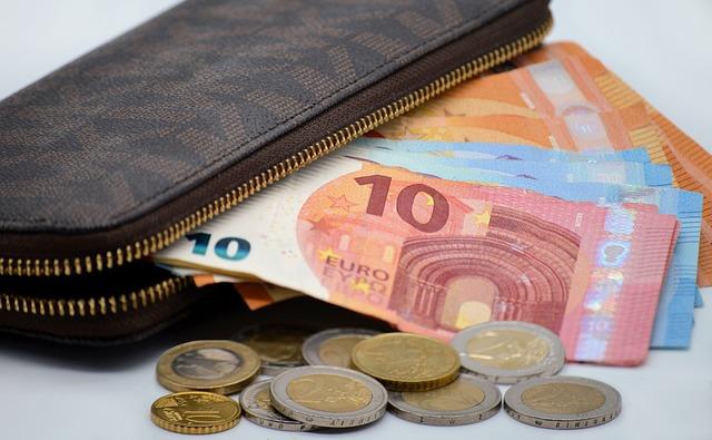 challenges Ahead: addressing Inflation and Public Debt concerns