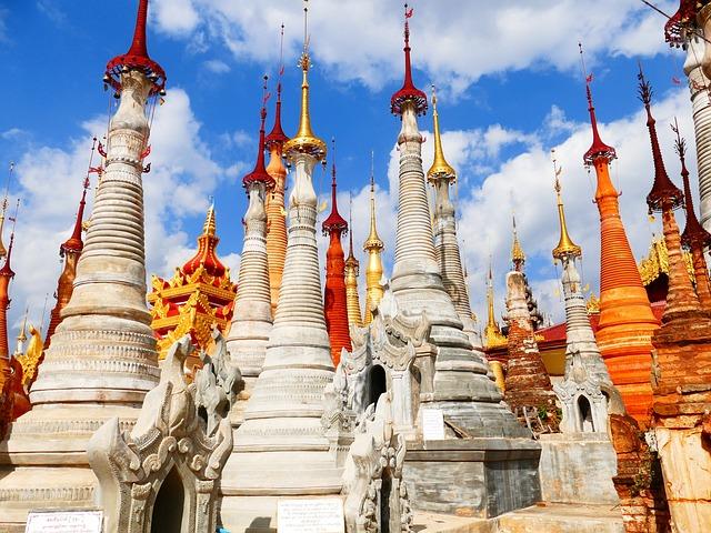 Empowering Tourists to Shape Community Conservation Efforts