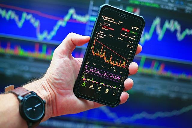 Sector Performance: winners and Losers in the Portuguese Stock Market