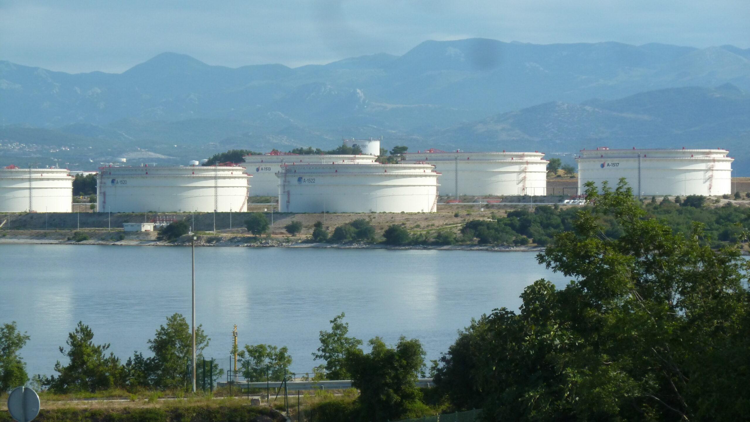 Future Prospects for Slovak Oil Imports and Energy Security