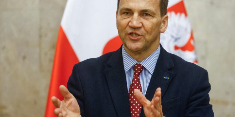 Polish Foreign Minister Challenges Russian Aggression: ‘Isn’t Your Land Enough?