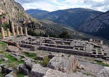 Discover the Hidden Wonders of Cyprus: The Temple of Apollo and Its Colossal Treasures!