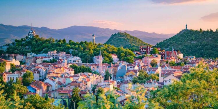 Bulgaria’s Eurozone Aspirations: Debunking the Myths and Misconceptions