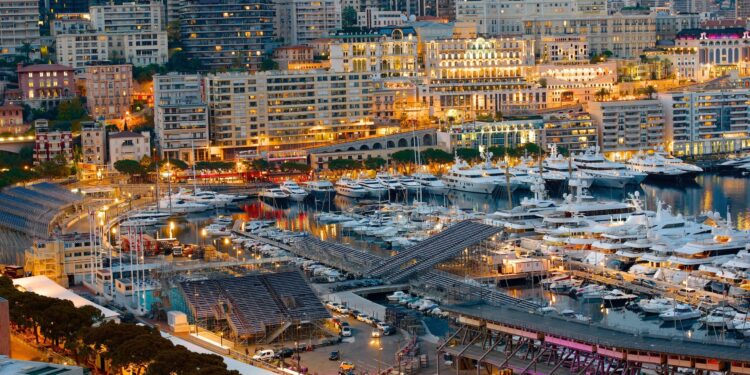 Set Sail for Innovation: The Thrilling Comeback of the Energy Boat Challenge at Monaco’s Yacht Club!