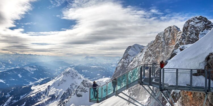 Unleash Your Adventurous Spirit at the Dachstein Glacier Skywalk in Austria!