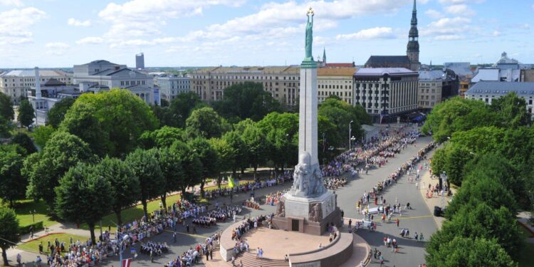 Latvia Lands €293 Million Windfall from EU Recovery Fund!