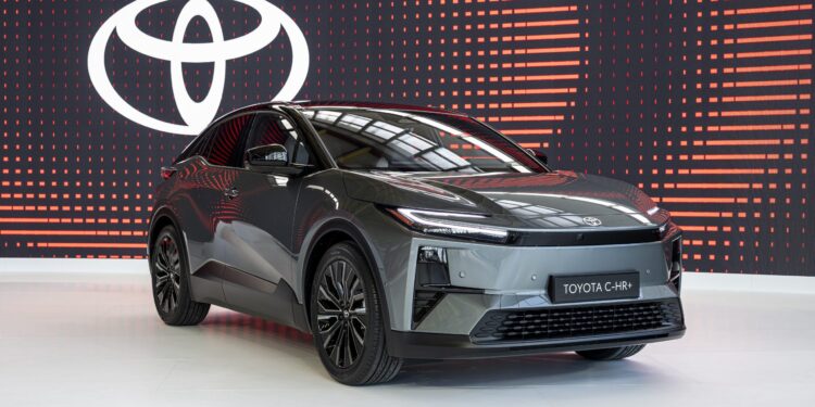 Unveiling the Toyota C-HR+: Norway’s Stunning New Electric SUV Boasting an Impressive 370-Mile Range!