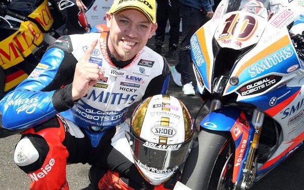 Peter Hickman’s PHR Performance Reunites with Fan Favorites for an Unforgettable Isle of Man TT!