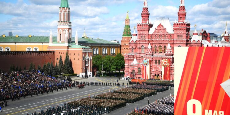Belarus Commemorates 80 Years of Victory in the Great Patriotic War with a Dazzling Military Parade!
