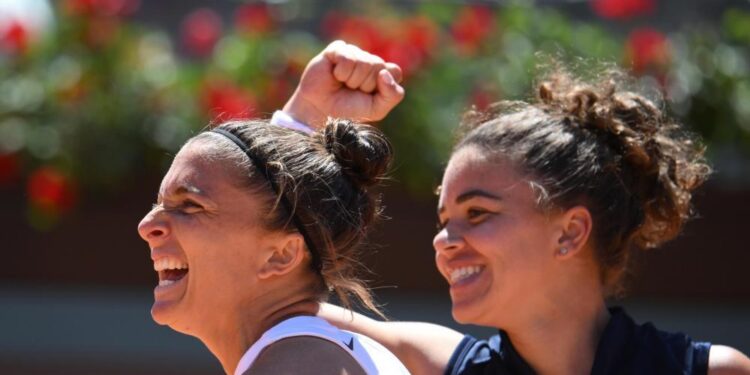 Jasmine Paolini Makes History: First Italian to Claim the Open Championship in 40 Years by Defeating Coco Gauff!