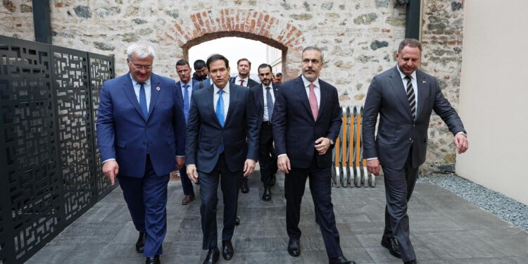 Historic Breakthrough in Russia-Ukraine Talks: Prisoner Exchange Achieved as Ukraine Urges Putin-Zelenskyy Summit