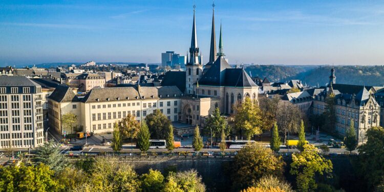 Understanding Your Right to Disconnect in Luxembourg: Key Questions Answered