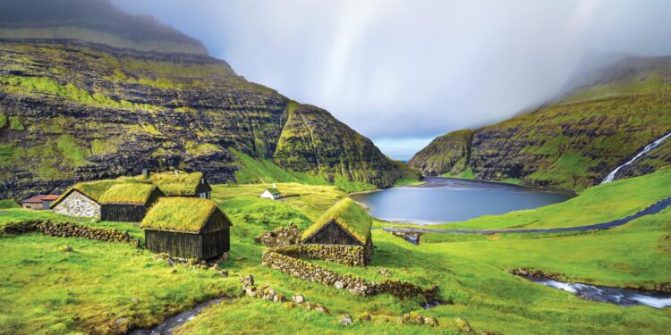 Discover the Faroe Islands: 3 Unforgettable Ways to Explore the Archipelago