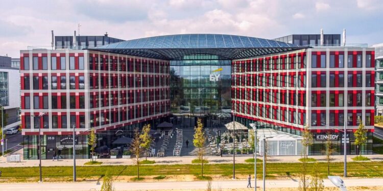 Shaping the Future: EY Luxembourg Welcomes 18 New Partners