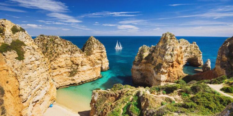 Discover Portugal’s Hidden Gem Just North of Lisbon