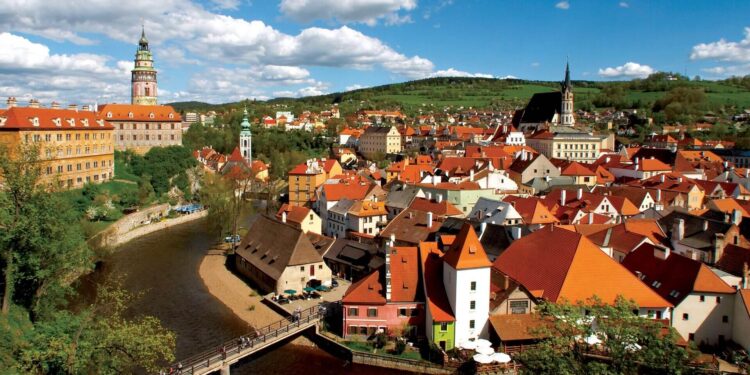 Massive Power Outage Strikes Czech Republic After Fallen Cable Causes Widespread Blackouts