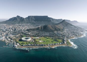 South Africa and Ireland Kick Off Summer Tours with Thrilling Victories