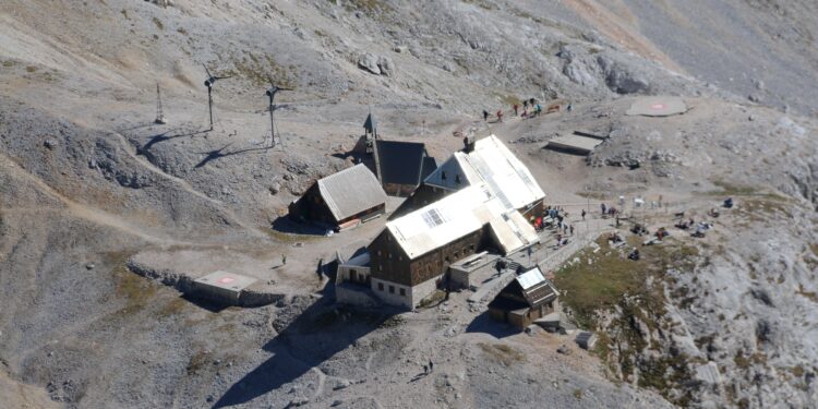 Unexpected Snowfall Surprises Visitors at Kredarica Peak in the Heart of Summer