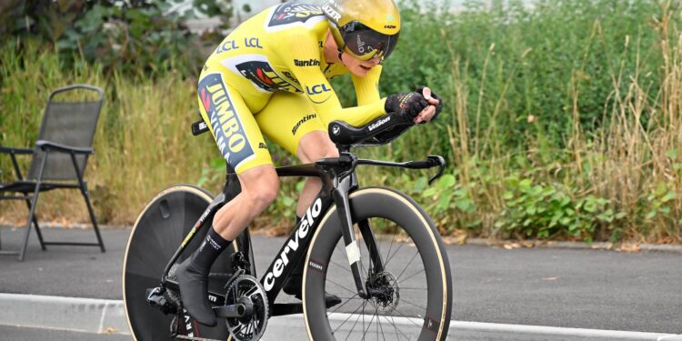 Tour de France Stage 8: Jonathan Milan Claims First Victory Amid Rising Tensions Between UAE and Visma