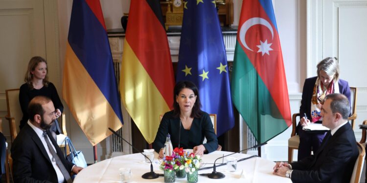 Azerbaijan-Armenia Peace Talks on the Brink of Breakthrough, Says Trump