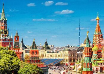 Russia Strengthens Military Presence with Major Reinforcements in Armenia