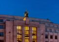 Czech National Bank Makes Bold Moves with Big Buys in Palantir and Coinbase Stocks