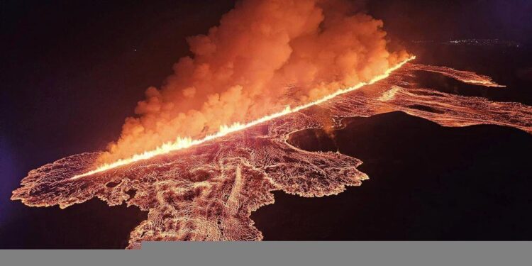 Why Do Iceland’s Volcanoes Keep Erupting, and How Dangerous Are They? – Bloomberg.com