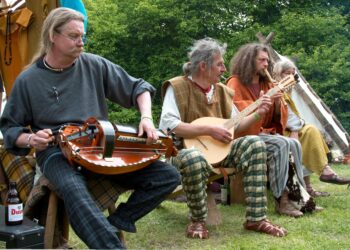 Celtic festival ‘celebrates music, song and dance’ on Isle of Man – BBC