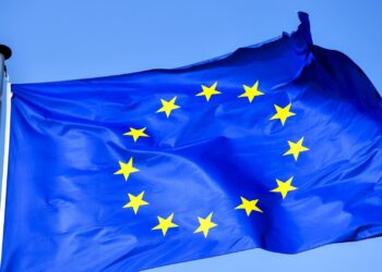 EU and Slovakia Agree on Phased Russian Gas Import Ban Amid 18th Sanctions Package – Букви