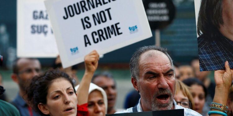 A Journalist In Jail: Freed Former RFE/RL Reporter Recalls Belarus Prison Ordeal – Radio Free Europe/Radio Liberty