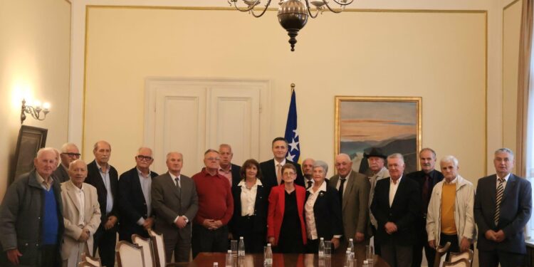 Number of Pensioners in BiH Nearly Equals Number of Workers – Sarajevo Times