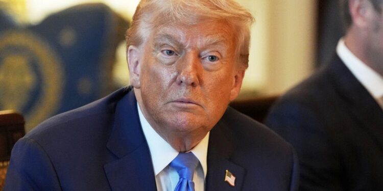 Trump cuts deadline for Putin to reach Ukraine peace deal to ‘10 or 12 days’ | Donald Trump – The Guardian