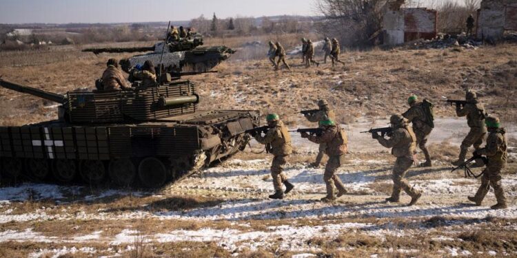 As Russia burns billions on war against Ukraine, Minsk’s depending economy is approaching its bottom – Euromaidan Press