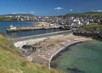Isle of Man school reviews ‘foundation’ for future improvement – BBC