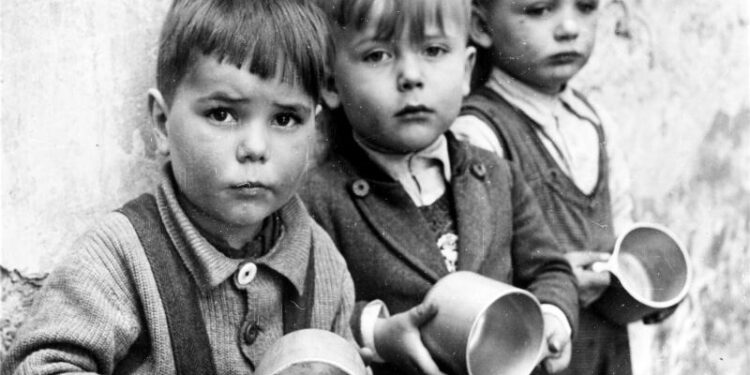 “No one has the right to make children starve,” Poland tells Israel in Gaza warning – Notes From Poland