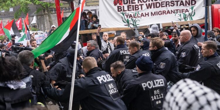 Pro-Palestinian protest in Sweden features ‘hanging Jews’ – The Jerusalem Post