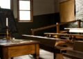 Visit to the First Teacher’s Museum/ Taravari: The Albanian language does not have equal treatment with Macedonian – cna.al