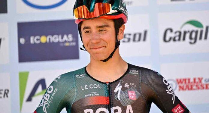 No Vuelta a España for Cian Uijtdebroeks but Visma youngster set to hunt wins in the Czech Republic – CyclingUpToDate.com