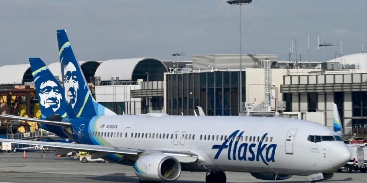 Alaska Airlines to launch London, Iceland flights, debut new livery for international expansion – CNBC