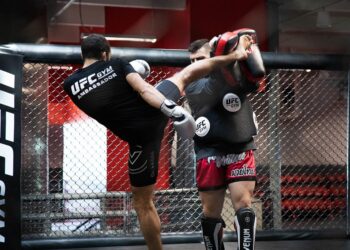 Man charged after shooting at Miami boxing gym during sparring session – CBS News