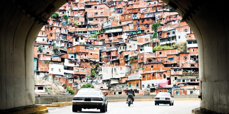 Venezuela and Azerbaijan sign agreement for tourism development – Prensa Latina – Latin American News Agency