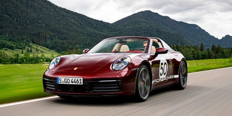 Tradition in motion: Porsche Heritage Experience in Iceland – Porsche Newsroom