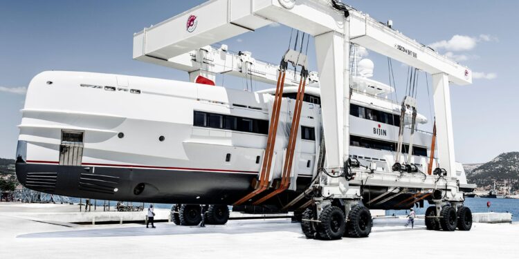 Refining Bijin: A complete refit by Monaco Marine – SuperYacht Times